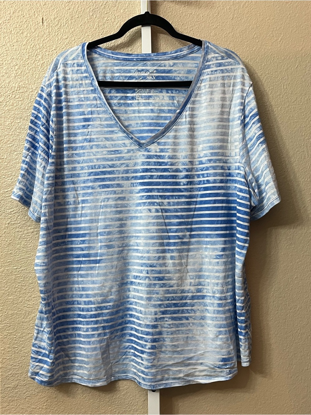 Terra & Sky Blue and White Striped Tie-Dye V-Neck Tee